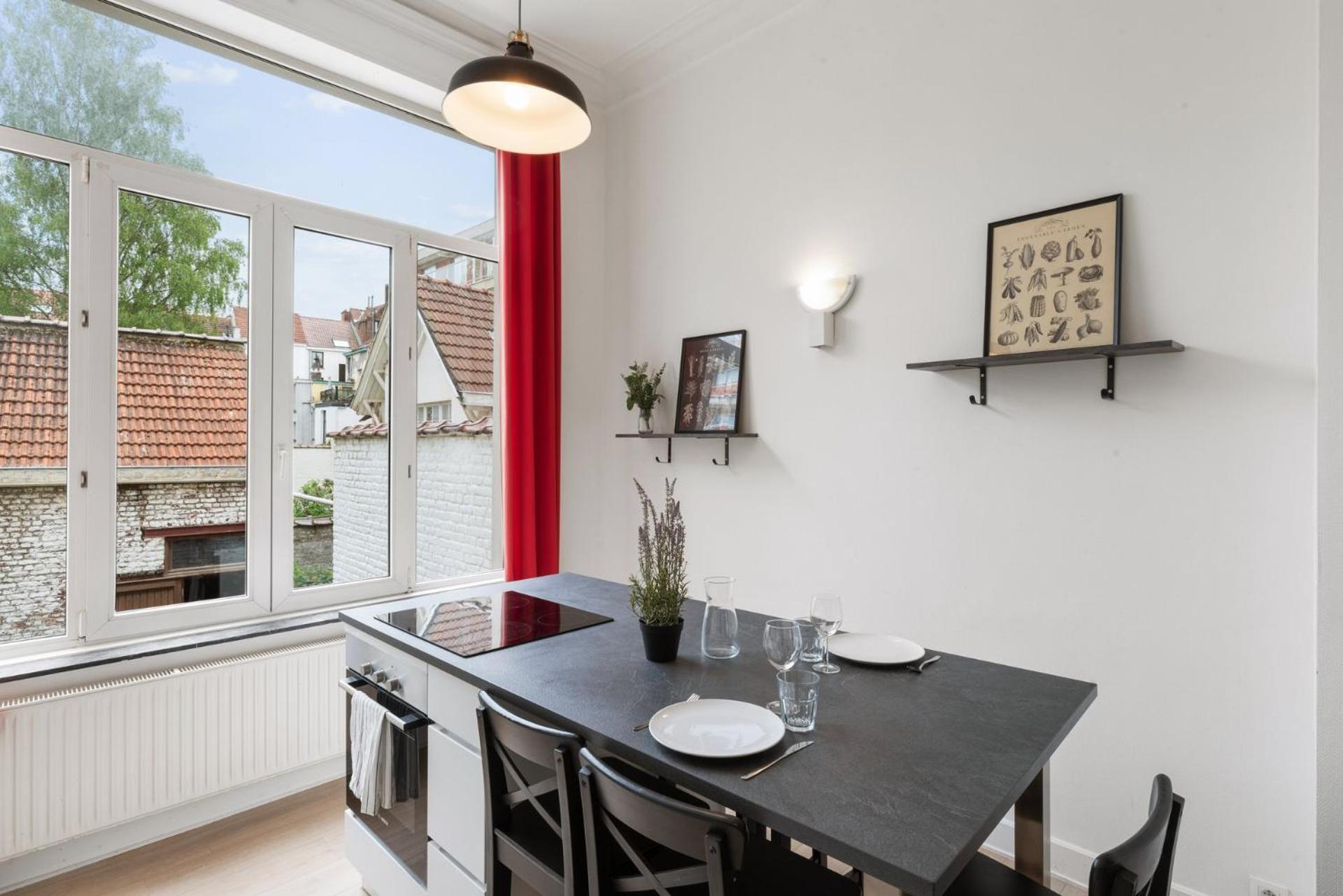 In Brussels, Lantsheere By Homenhancement Sa * Bruselas