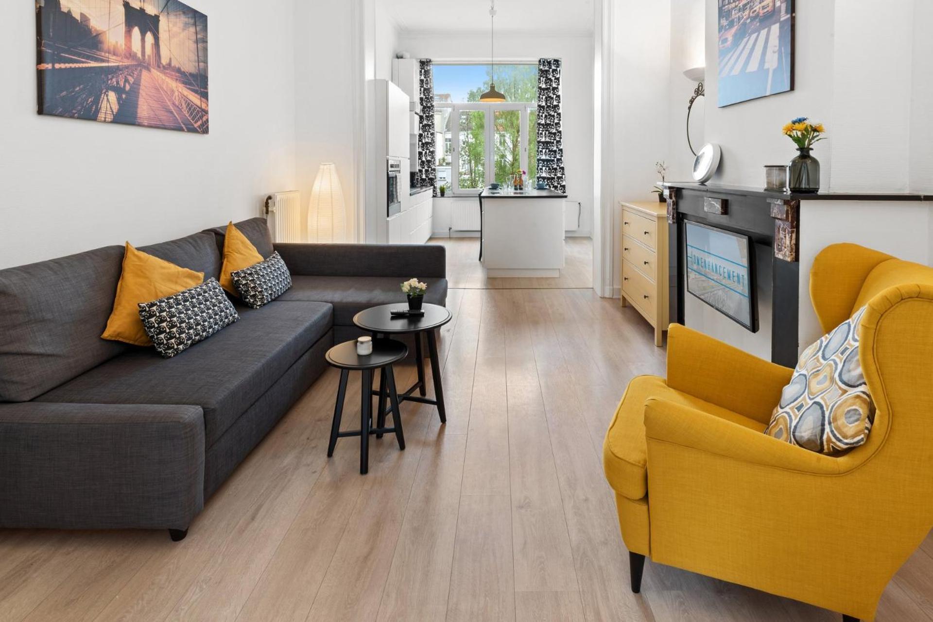 In Brussels, Lantsheere By Homenhancement Sa * Bruselas
