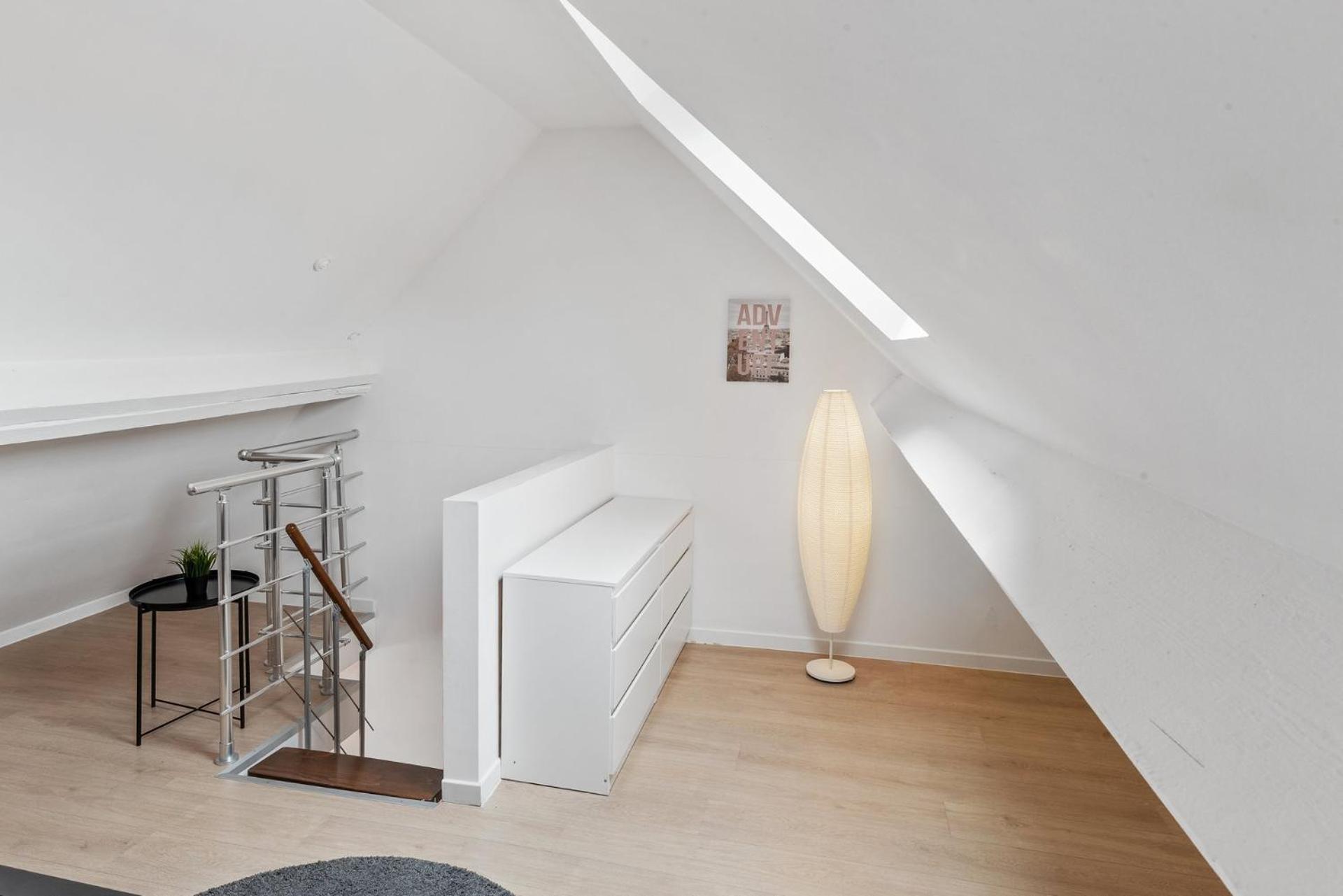 In Brussels, Lantsheere By Homenhancement Sa Bruselas